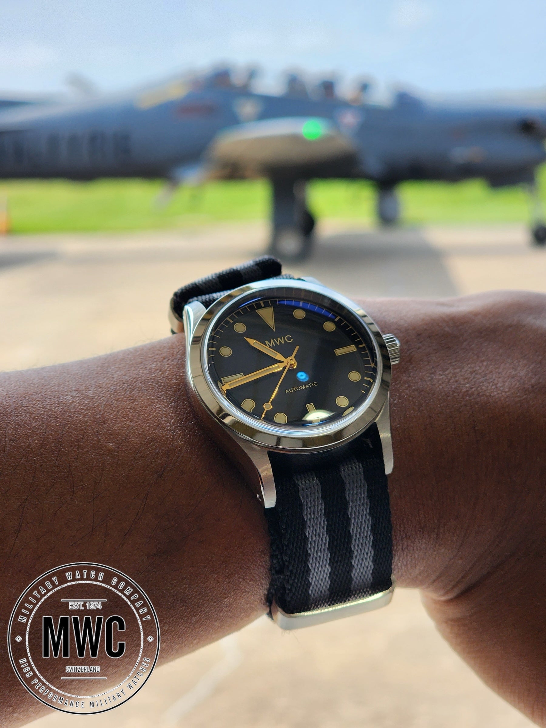 MWC Classic 1950s/1960s Pattern 25 Jewel Automatic "Adventurer" Watch with 200m Water Resistance and Retro Luminous Paint and Sapphire Crystal